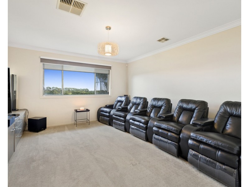 3 Buloke Lane, Waterways VIC 3195