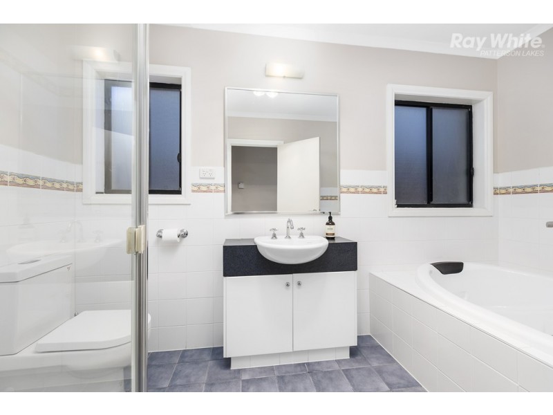 3 Hatteras Court, Patterson Lakes VIC 3197