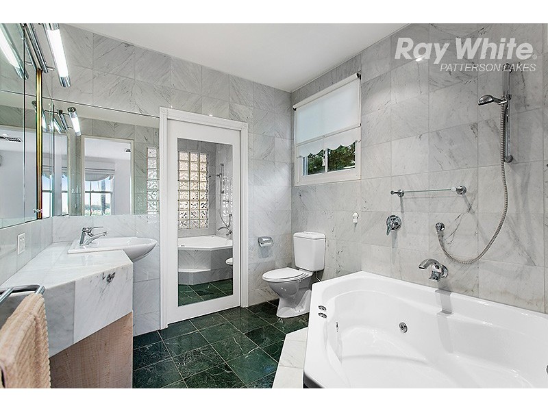 159 Palm Beach Drive, Patterson Lakes VIC 3197