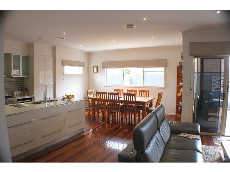 10 Hannalore Way, Patterson Lakes VIC 3197