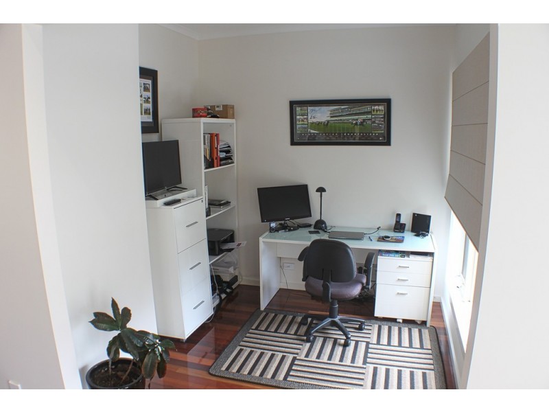 10 Hannalore Way, Patterson Lakes VIC 3197