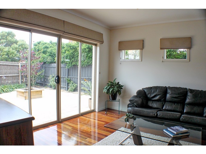 10 Hannalore Way, Patterson Lakes VIC 3197