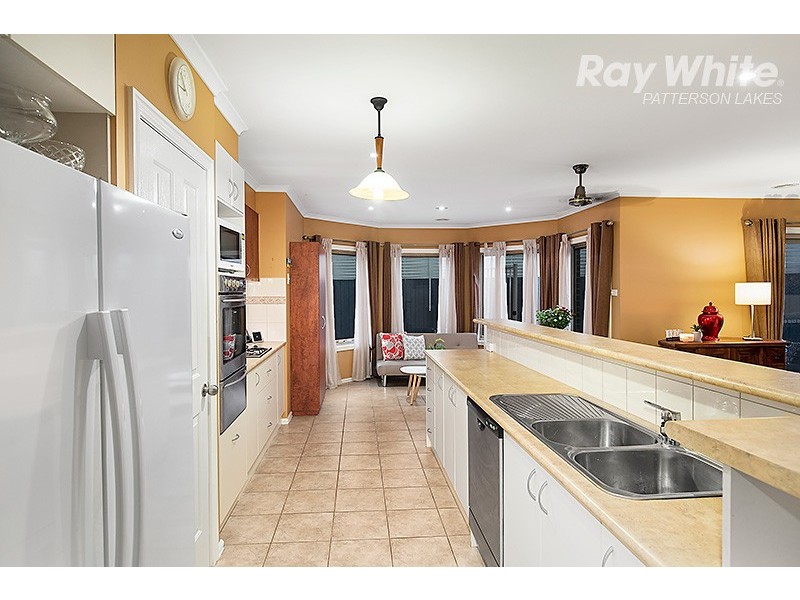 6 Pacific Drive, Aspendale Gardens VIC 3195