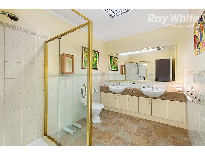 6 Pacific Drive, Aspendale Gardens VIC 3195