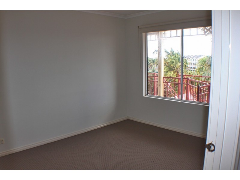 8/3 Inner Harbour Drive, Patterson Lakes VIC 3197