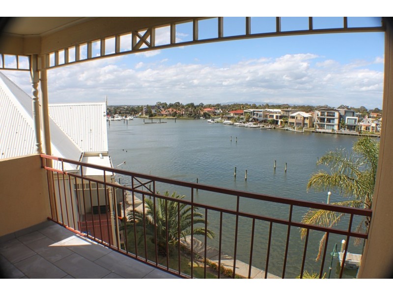 8/3 Inner Harbour Drive, Patterson Lakes VIC 3197