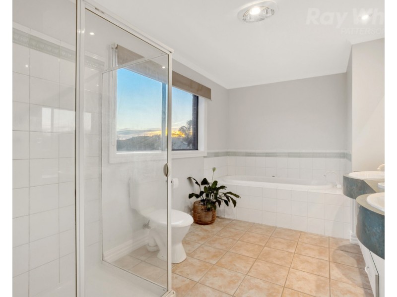 7 Tasman Court, Patterson Lakes VIC 3197