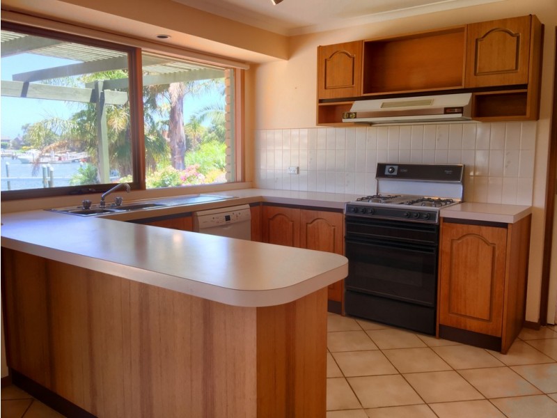 22 Brigantine Court, Patterson Lakes VIC 3197