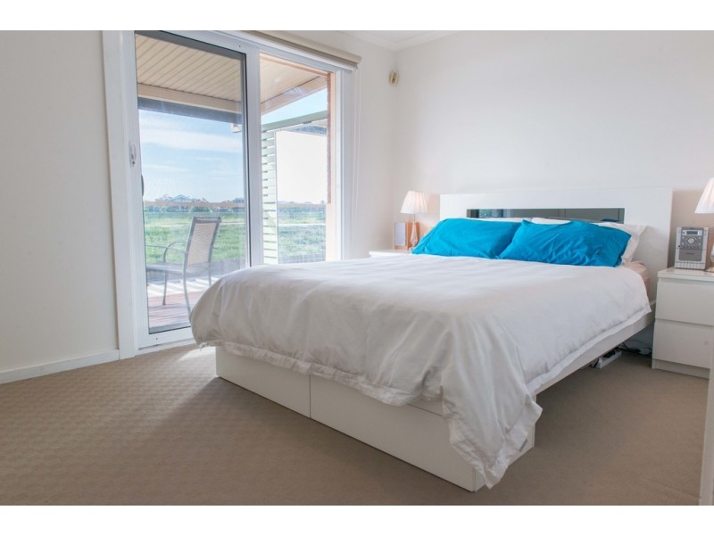 10/2-20 Gladesville Boulevard, Patterson Lakes VIC 3197