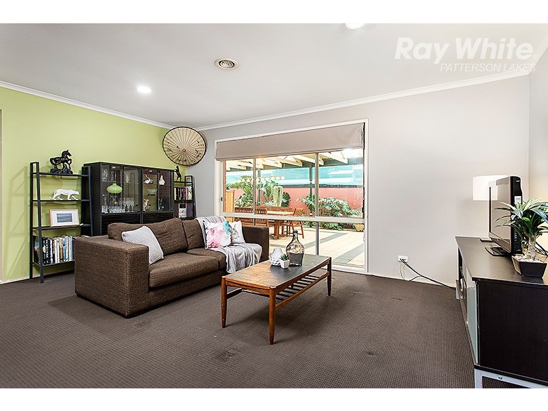 5 Lady Barlow Court, Patterson Lakes VIC 3197
