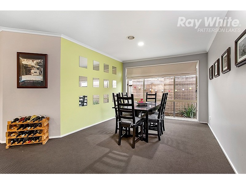 5 Lady Barlow Court, Patterson Lakes VIC 3197