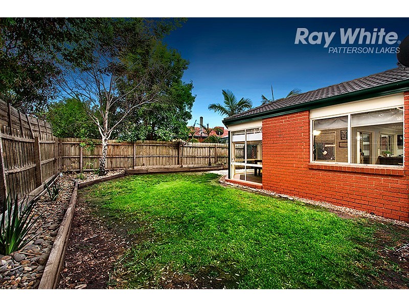 5 Lady Barlow Court, Patterson Lakes VIC 3197