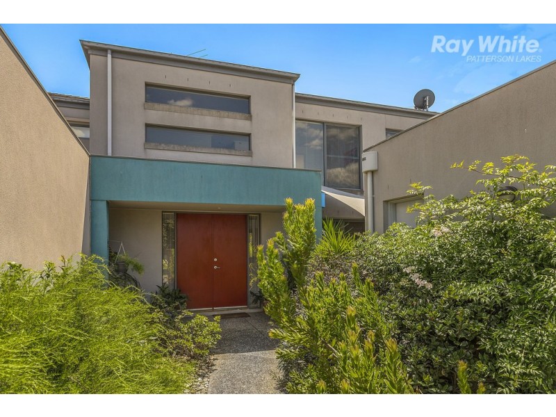 11 Fisher Mews, Waterways VIC 3195