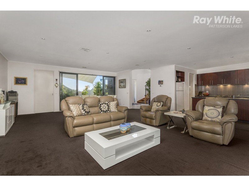 11 Fisher Mews, Waterways VIC 3195