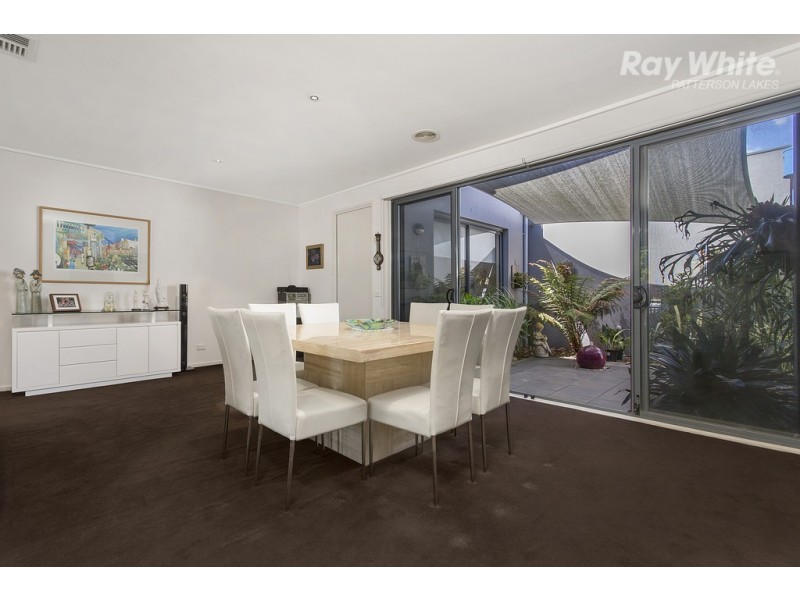 11 Fisher Mews, Waterways VIC 3195