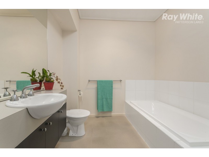 11 Fisher Mews, Waterways VIC 3195