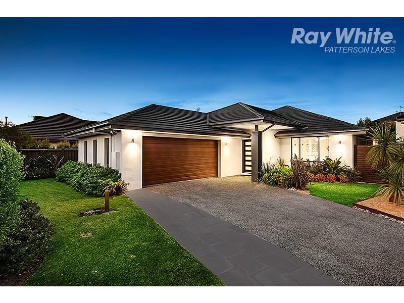 8 Artesian Place, Waterways VIC 3195