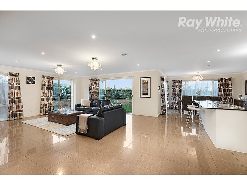14 Riverside West, Patterson Lakes VIC 3197