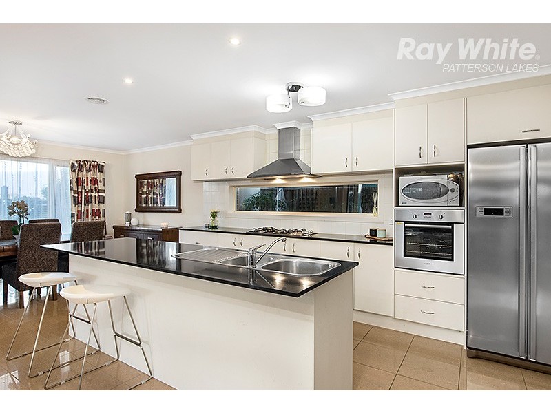 14 Riverside West, Patterson Lakes VIC 3197