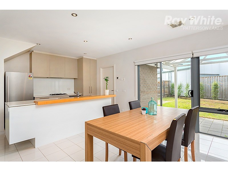 11 Jubilee Boulevard, Waterways VIC 3195