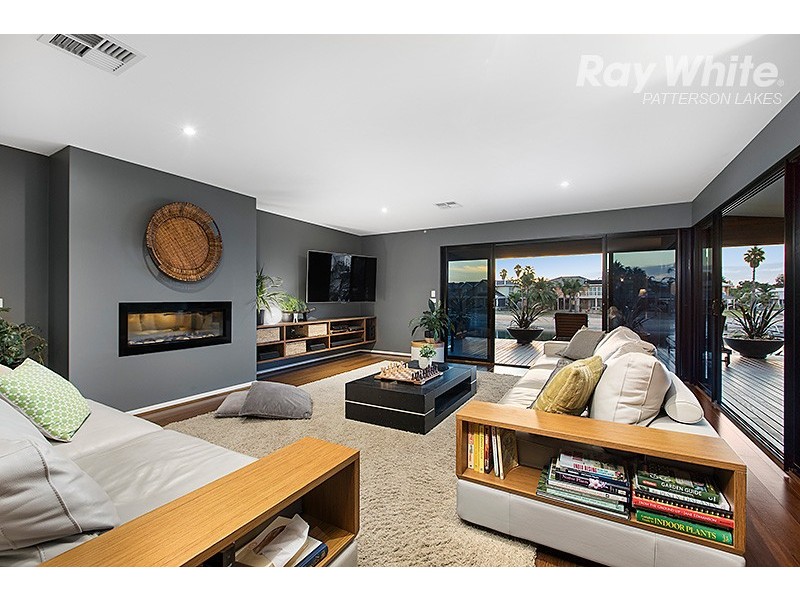 3 Palm Beach Drive, Patterson Lakes VIC 3197