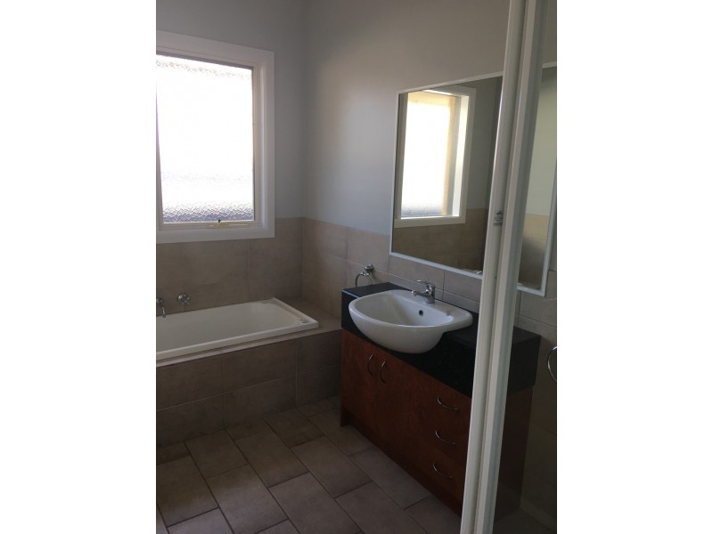 5 Graham Road, Carrum VIC 3197