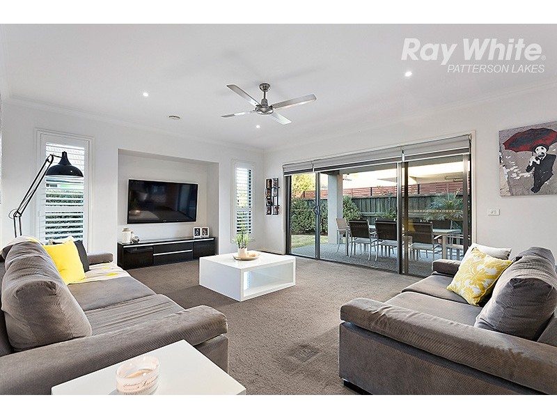 4 Artesian Place, Waterways VIC 3195