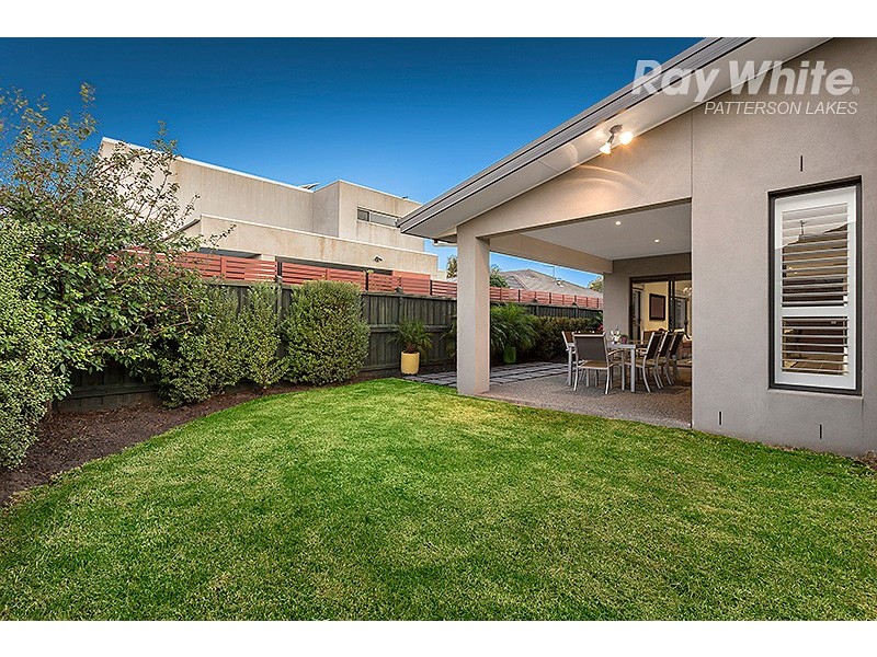 4 Artesian Place, Waterways VIC 3195