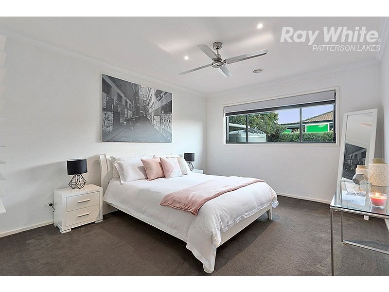 4 Artesian Place, Waterways VIC 3195