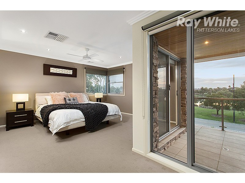 3 Waterside Drive, Waterways VIC 3195