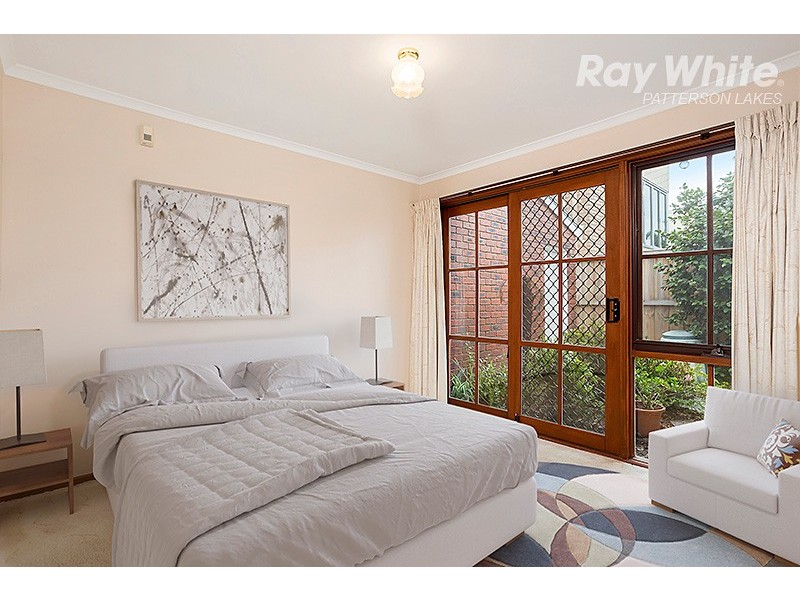 2/17 Palm Beach Drive, Patterson Lakes VIC 3197