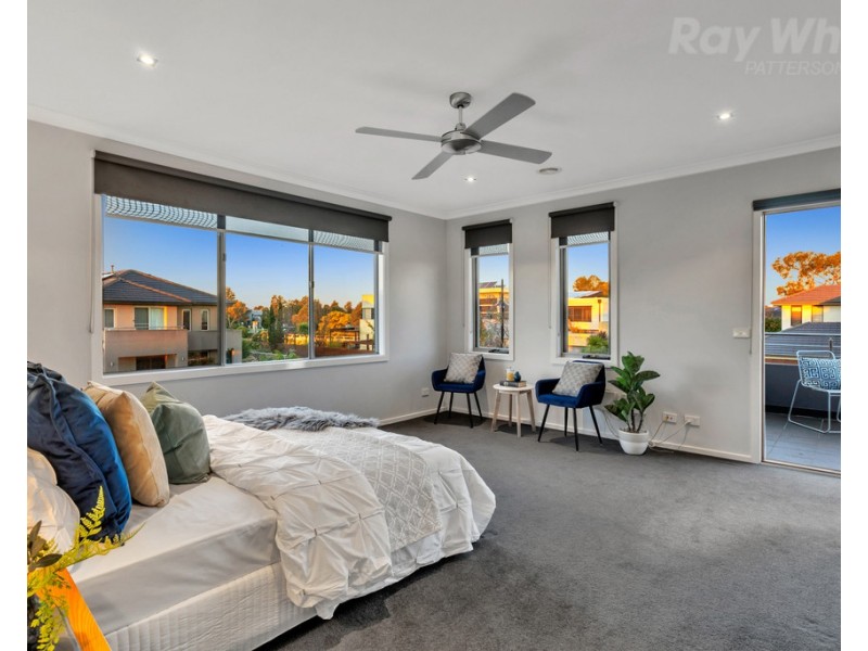 5 Portland Place, Waterways VIC 3195