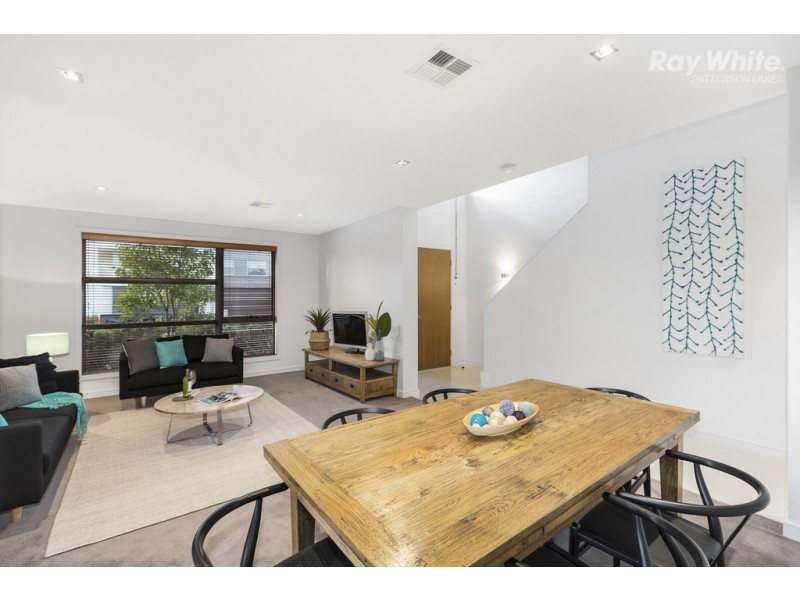 2 Jubilee Boulevard, Waterways VIC 3195