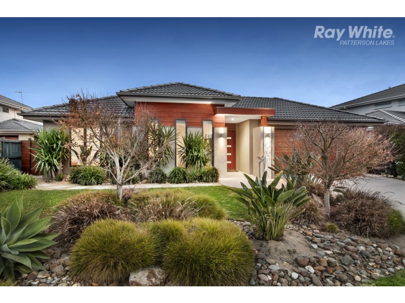 7 Portland Place, Waterways VIC 3195
