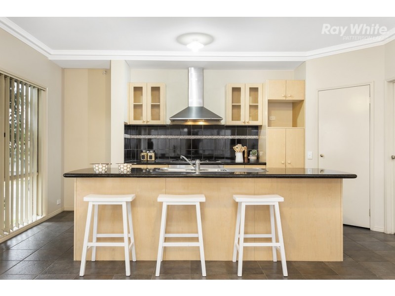 11 Lara Place, Patterson Lakes VIC 3197
