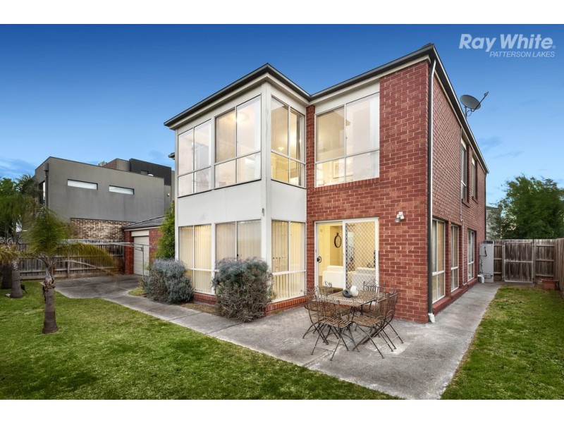 11 Lara Place, Patterson Lakes VIC 3197