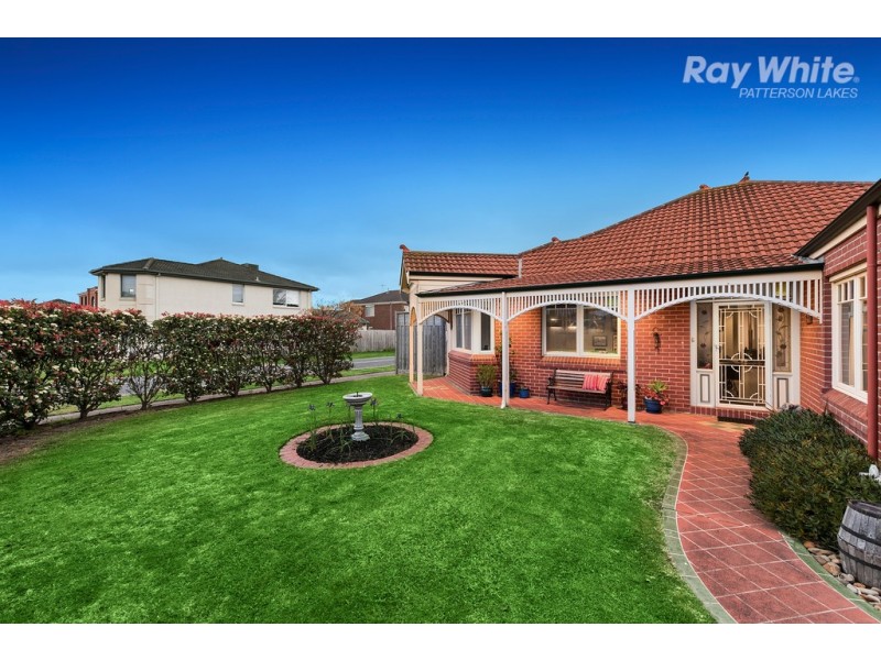 30 Harbour Drive, Patterson Lakes VIC 3197