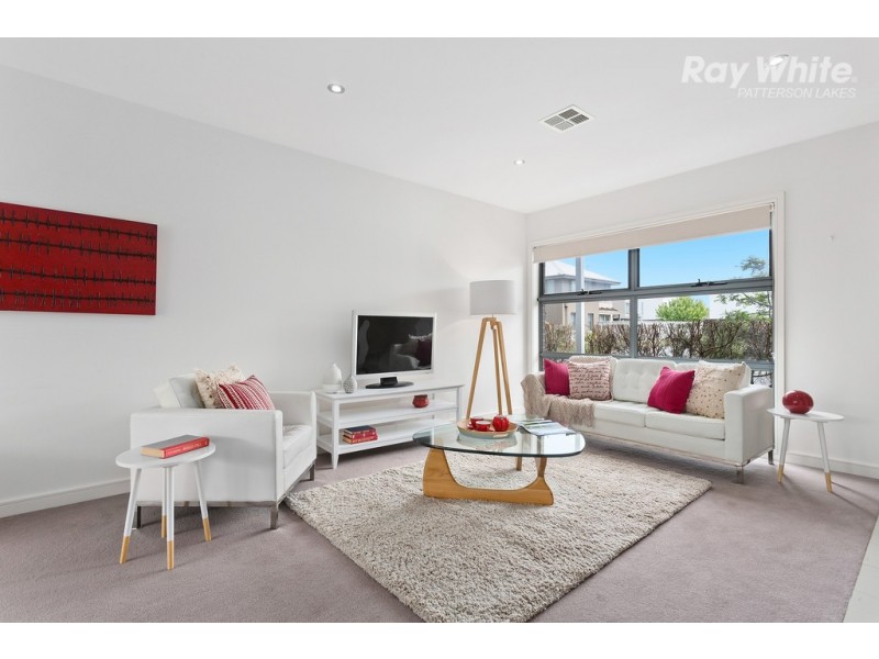 46 Dresden Drive, Waterways VIC 3195