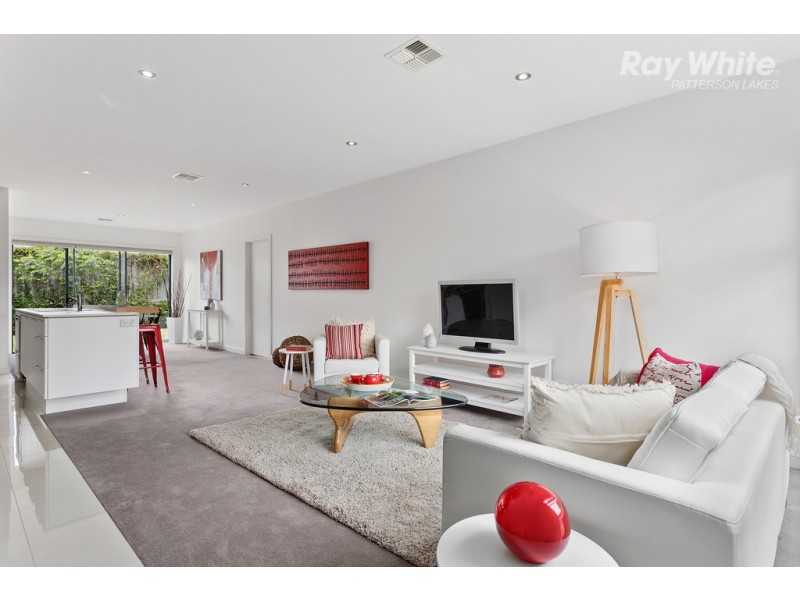 46 Dresden Drive, Waterways VIC 3195