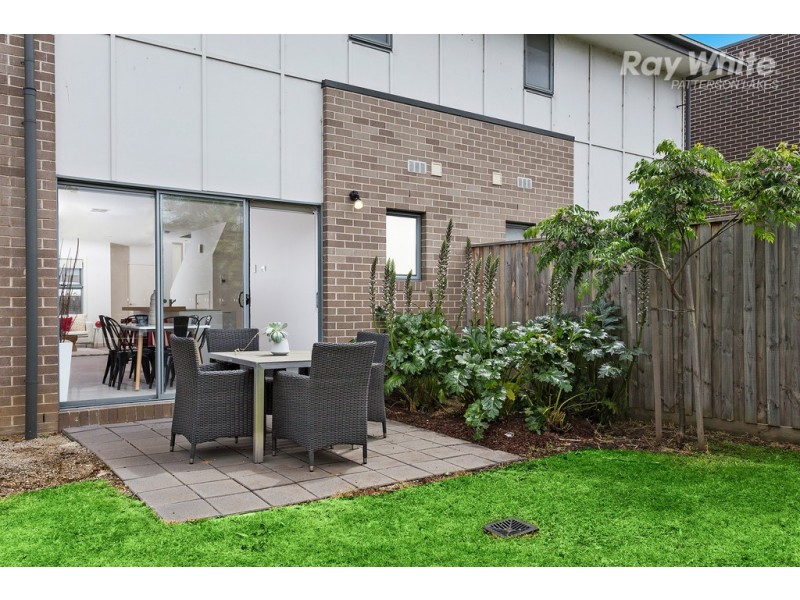 46 Dresden Drive, Waterways VIC 3195