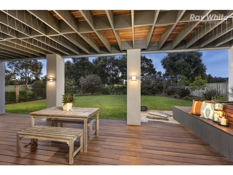 24 Cunningham Crescent, Sandhurst VIC 3977