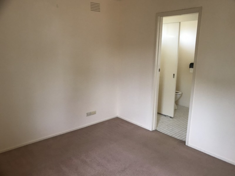 1 Toorak Drive, Dingley Village VIC 3172