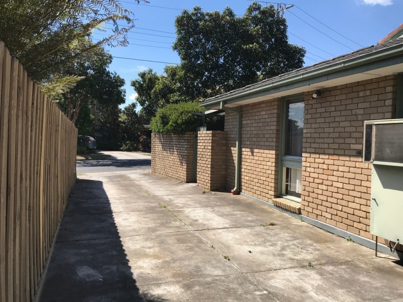 1 Toorak Drive, Dingley Village VIC 3172