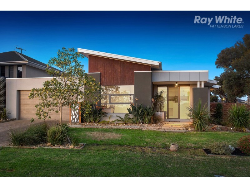 5 Waterlily Court, Waterways VIC 3195