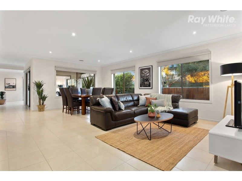 5 Waterlily Court, Waterways VIC 3195
