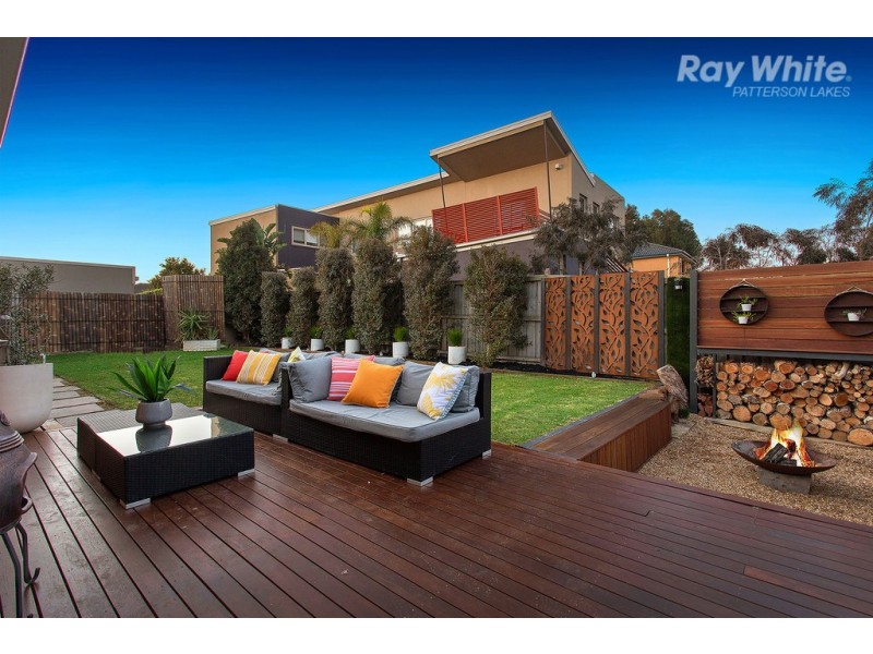 5 Waterlily Court, Waterways VIC 3195