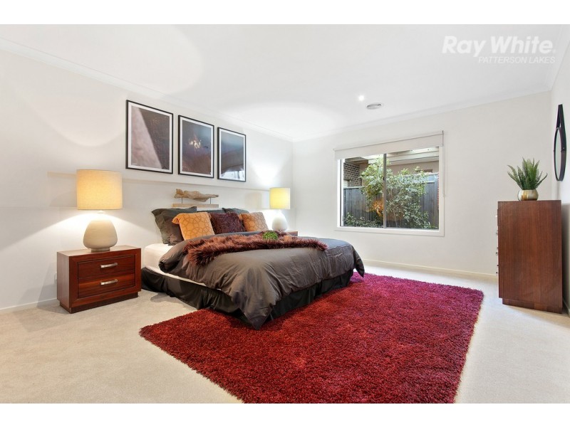 5 Waterlily Court, Waterways VIC 3195