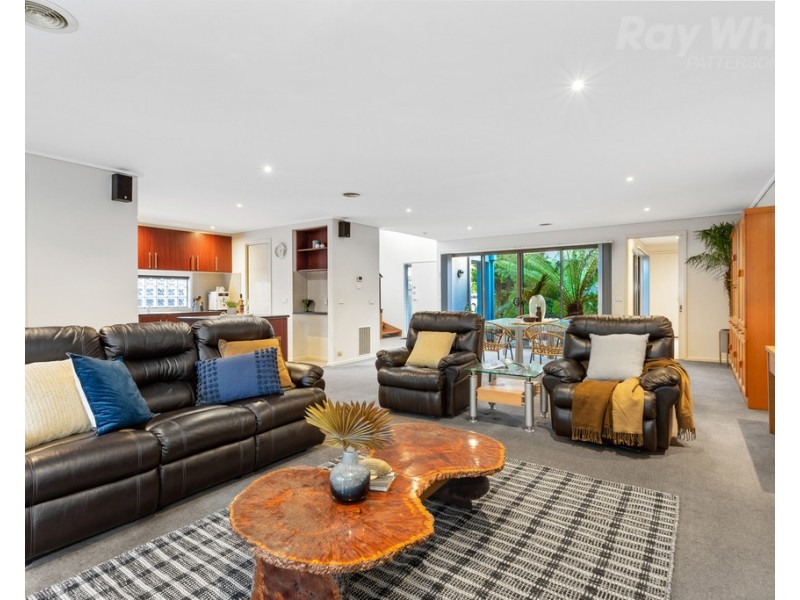 1 Fisher Mews, Waterways VIC 3195