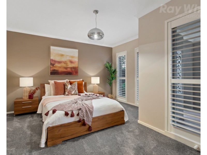 13 Barmah Place, Waterways VIC 3195