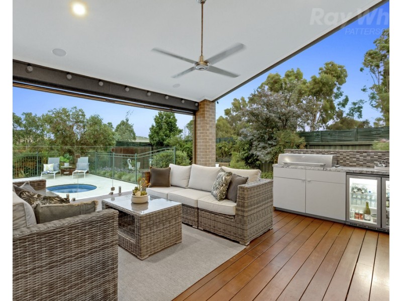 13 Barmah Place, Waterways VIC 3195